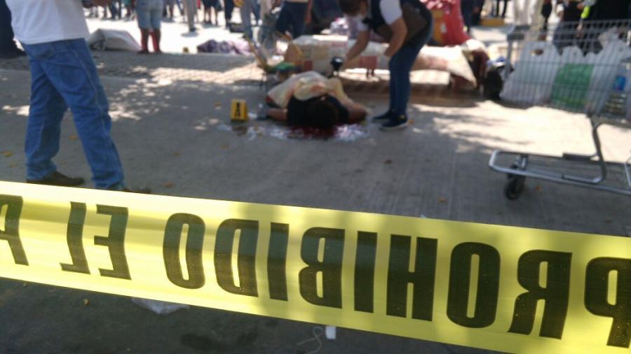 Mueren 6 comerciantes a manos de grupo armado en Acapulco