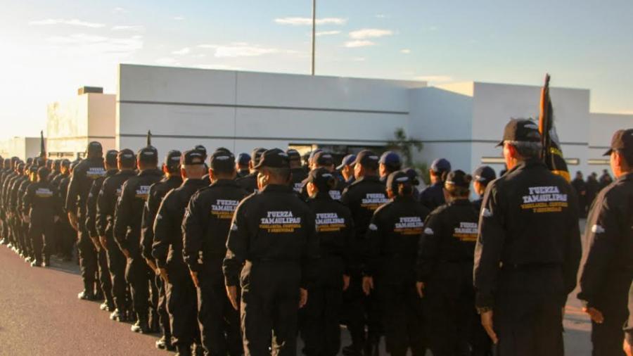 53 policías estatales se gradúan