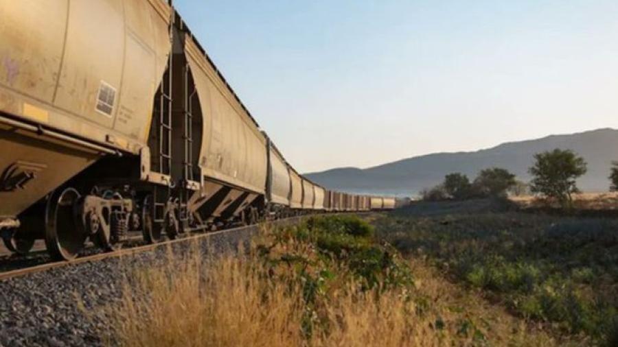 Reestablecen cruces ferroviarios en Eagle Pass y El paso