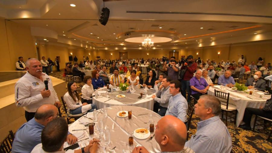 Truko Ver&aacute;stegui propone impulsar comercio aduanal en Nuevo Laredo