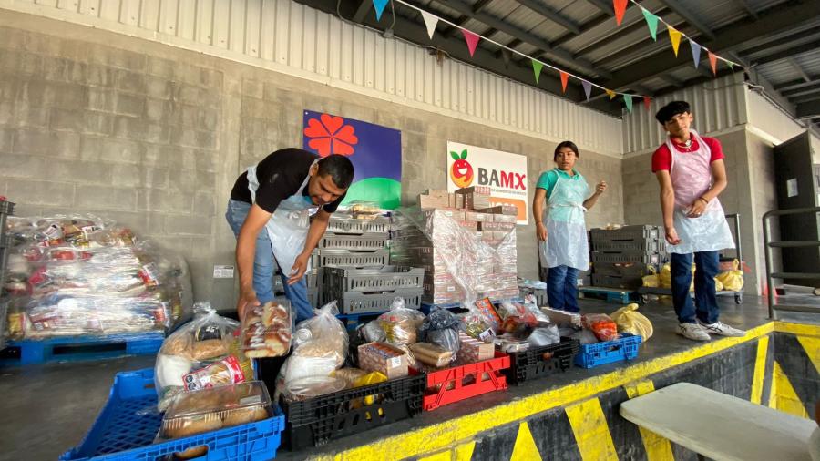 Distribuyen alimento a 24 mil 064 familias de la región