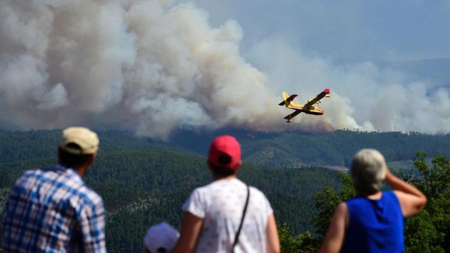 Cae avioneta que apagaba incendios en Portugal