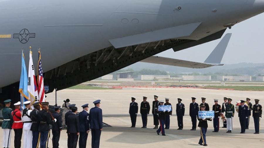 Llegan restos de soldados en Corea del Norte