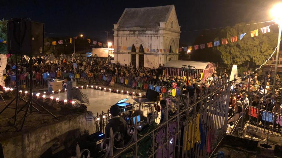 Viven Festival de las Ofrendas en Nuevo Laredo