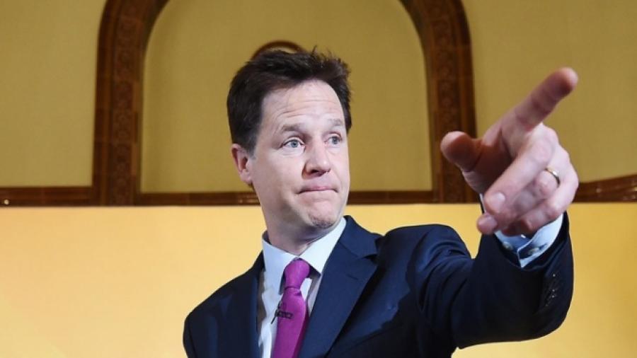 Facebook recibe multa por 644 mil dólares por caso Cambridge Analytica