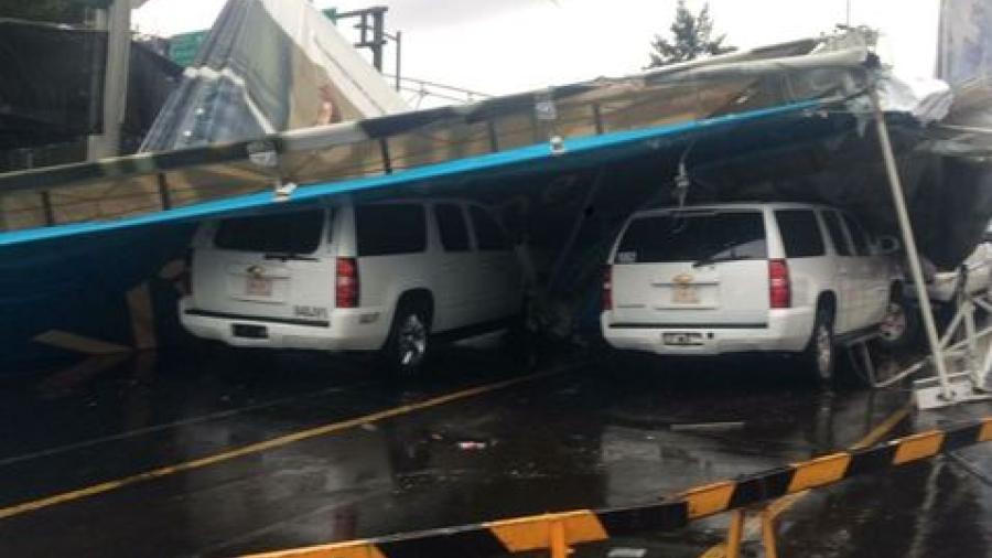 Caen espectaculares sobre autos en el AICM