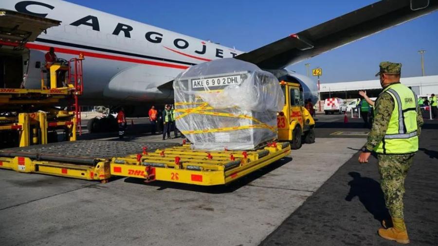 Llegará hoy a México un nuevo lote con más de 50 mil vacunas contra el COVID-19 de Pfizer 