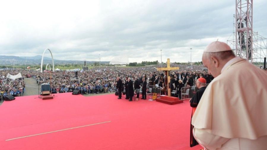 Mexicanos viajan al encuentro con el papa