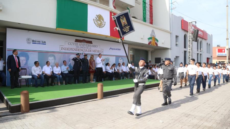 Preside Maki Ortiz desfile conmemorativo del CCVIII Aniversario de la Independencia Nacional   
