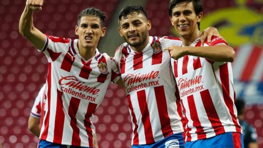 JJ Macías regresa a los entrenamientos con las Chivas