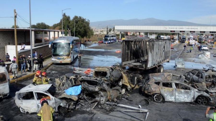 Accidente deja 19 muertos en la México-Puebla
