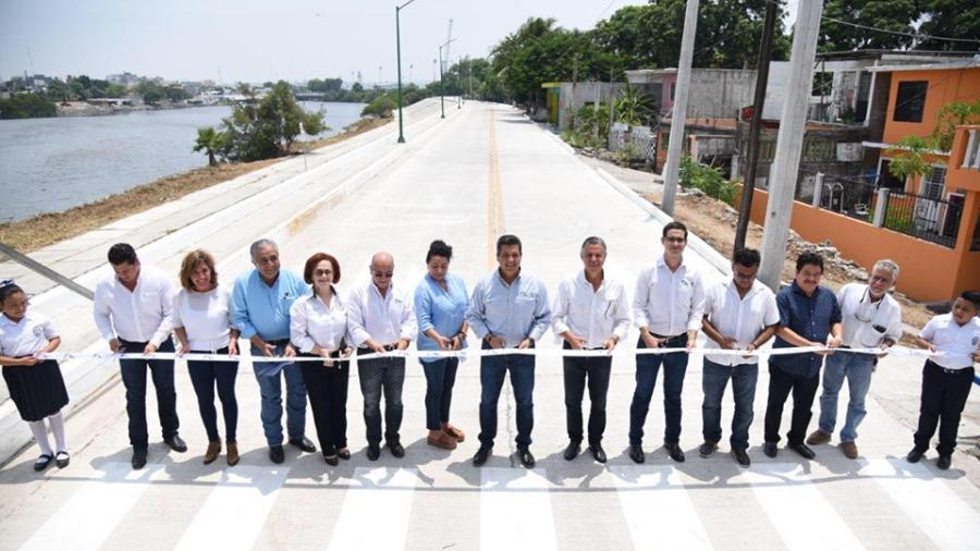 Inauguran pavimentación en colonia Morelos