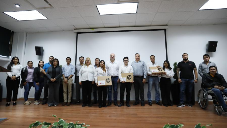 Reconoce empresa internacional a estudiantes tamaulipecos ganadores del Concurso STEM