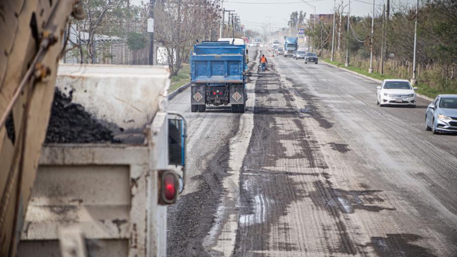 Trabajan en repavimentación del Sendero Nacional, en el tramo de Rigo Tovar a 12 de Marzo