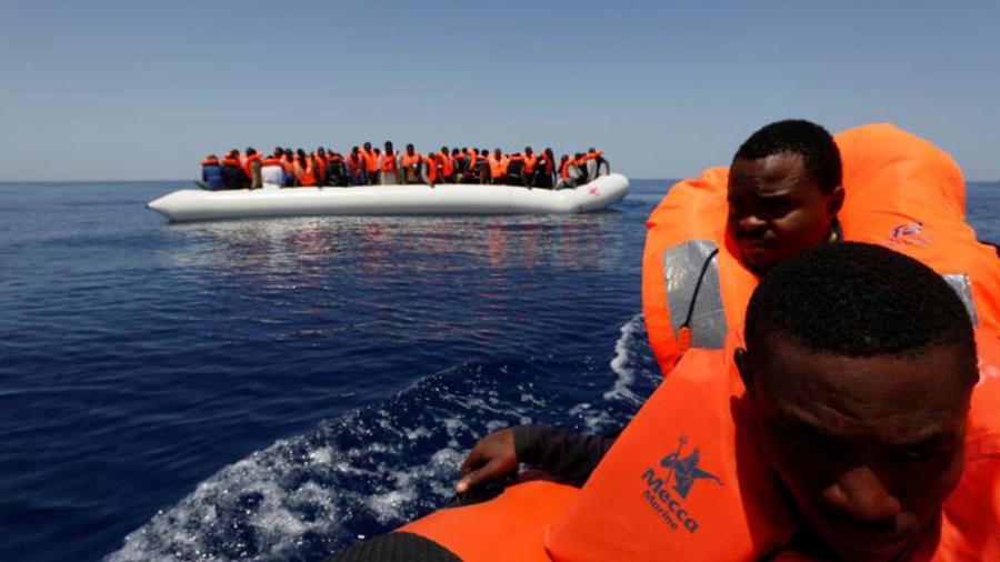 Francia acogerá 132 refugiados rescatados en el Mediterráneo