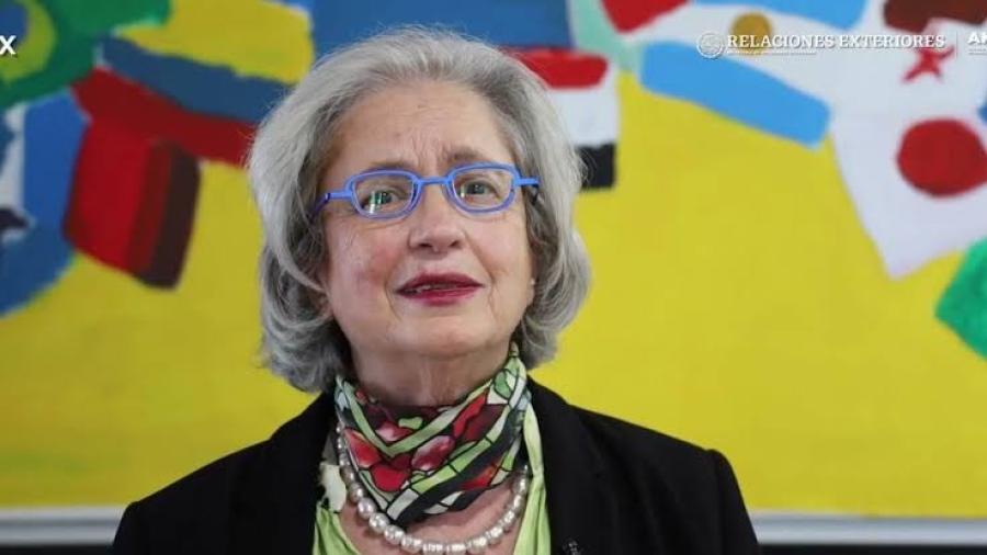 Por comentarios de AMLO declaran "persona non grata" a embajadora mexicana en Ecuador