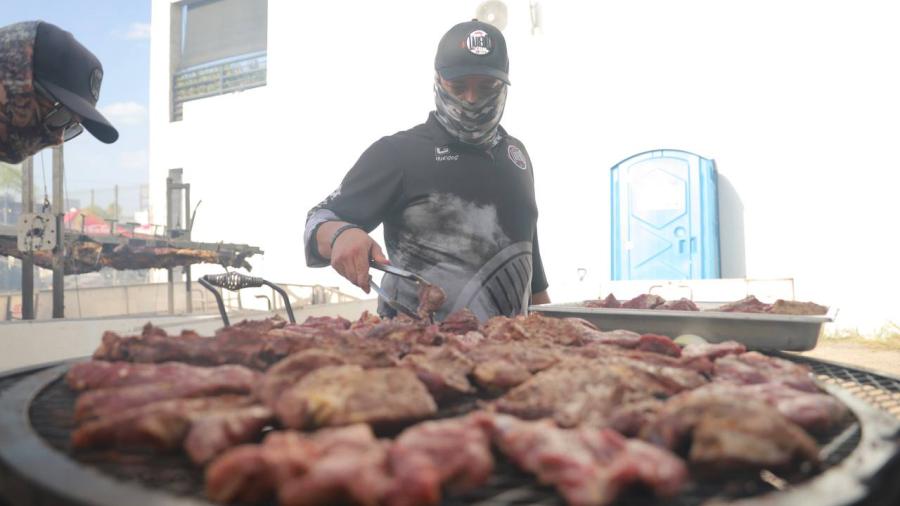 Celebran 174 aniversario de NLD con campechaneada