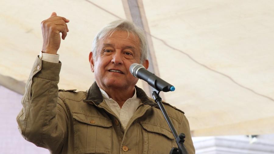 Pide López Obrador al PRD ya dar el paso y unirse a Morena