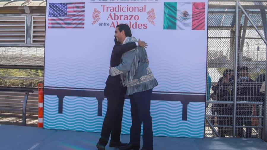 Histórica ceremonia de Alcaldes Carlos Peña Ortiz y Sergio Coronado