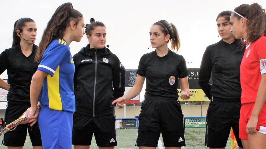 Conoce a la árbitra de Primera División con una Ingeniería Aeroespacial