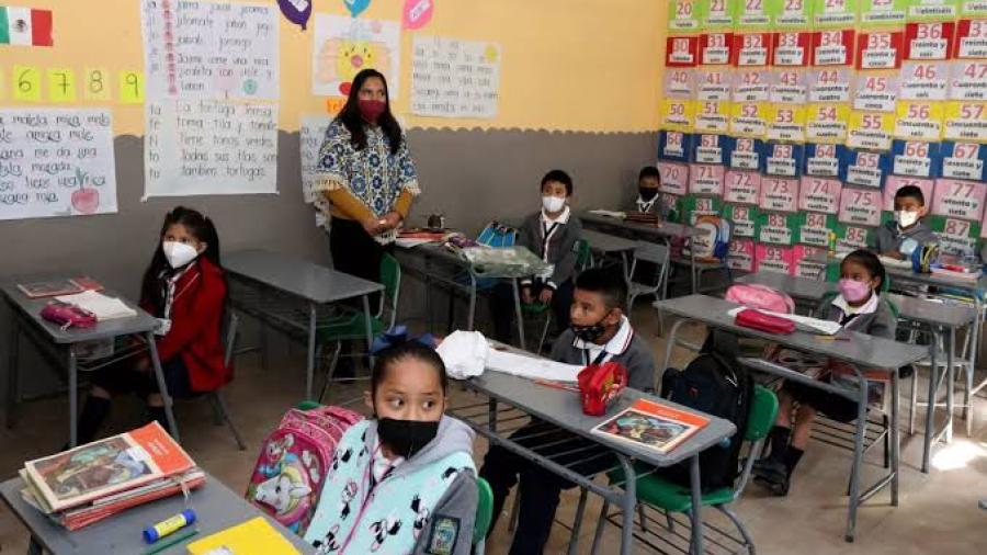 Rezago educativo en el Valle es causado por renuncias de maestros