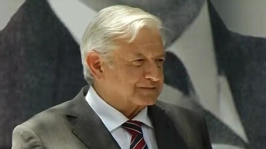 Propone AMLO nuevo director del Infonavit