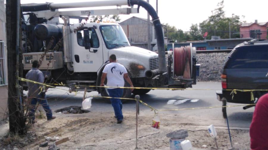 Cumple Obras Públicas peticiones de desazolve de la red sanitaria