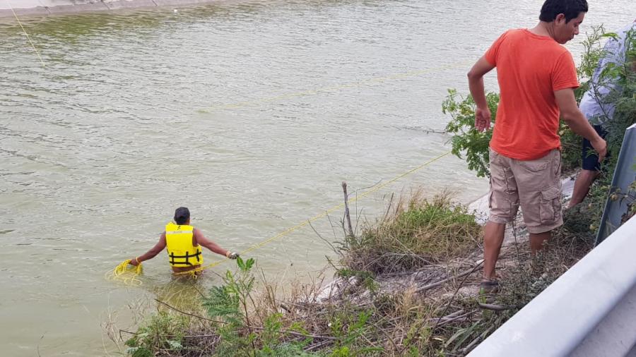 Busca Protección Civil de Reynosa a menor en las aguas del canal Rodhe