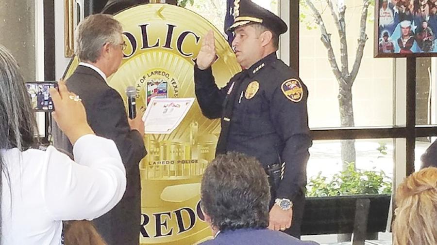 Toma protesta nuevo jefe de Policía en Laredo
