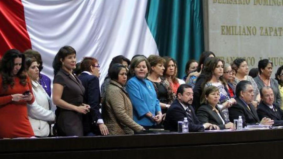 Mujeres con el 48% del poder en el Senado