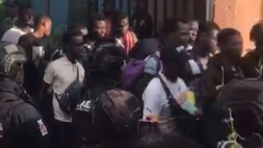 Autoridades localizan a 62 migrantes africanos en Culiacán