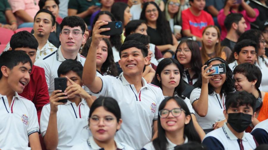 Convocan a jóvenes a formar Consejo Neolaredense de la Juventud