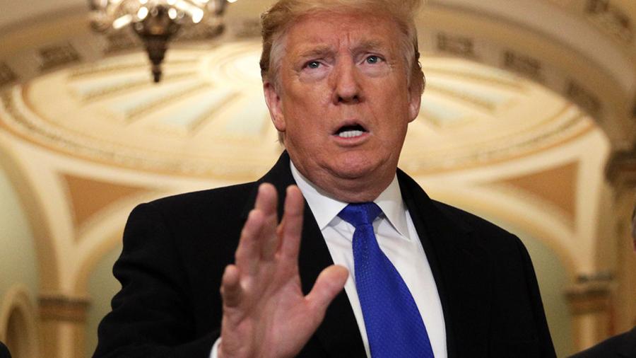 Periodista acusa de violación a Donald Trump