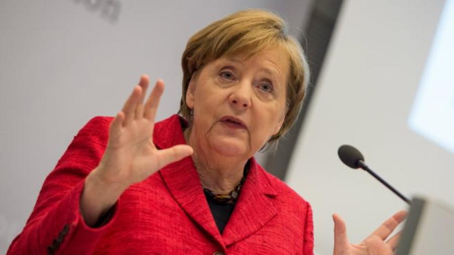 Asegura Merkel que UE responderá de manera “decidida” a aranceles de Trump