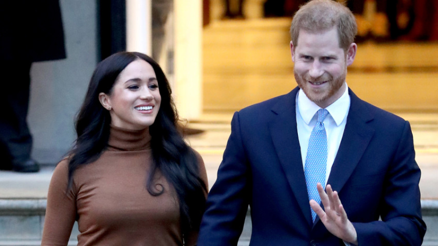 Príncipe Harry y Meghan Markle renuncian a privilegio de la realeza
