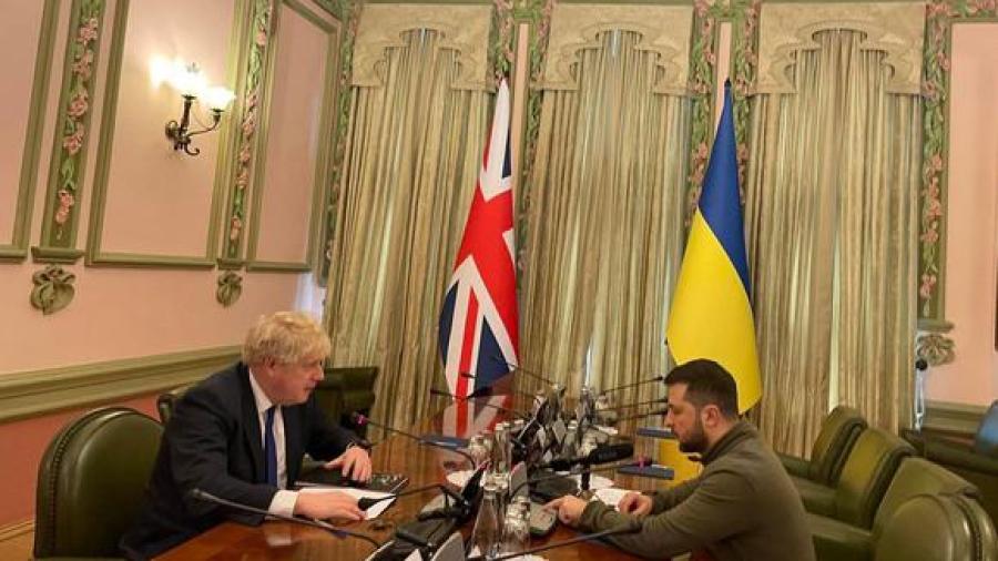 Boris Johnson se reúne con Zelenski en visita sorpresa a Kiev