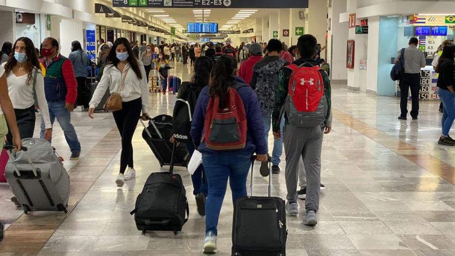 De enero a octubre, México recibió a 87 millones de viajeros aéreos 