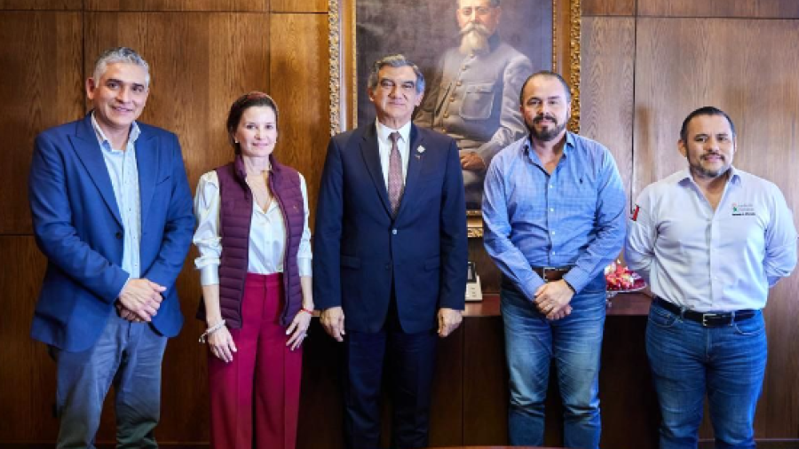 Se reúne  gobernador Américo Villarreal con representantes del Ingenio Pantaleón