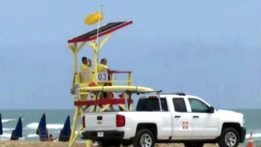 Fallece hombre tras ser encontrado inconsciente en la playa