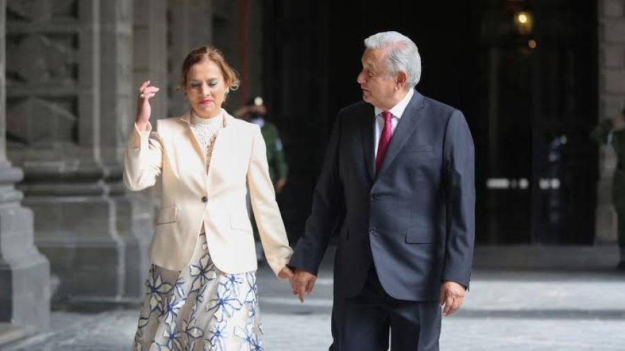 López Obrador y Beatriz Gutiérrez llegan a EU para reunión con Jill y Joe Biden