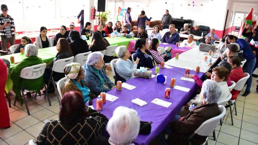 Celebran posada en Estancia del Adulto Mayor