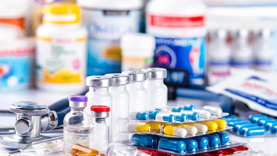 Trump impone aranceles de hasta 100% a medicamentos y productos importados
