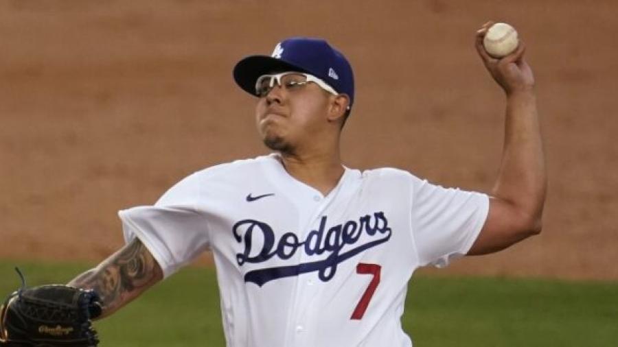 Julio Urías firma contrato millonario con Dodgers para 2021