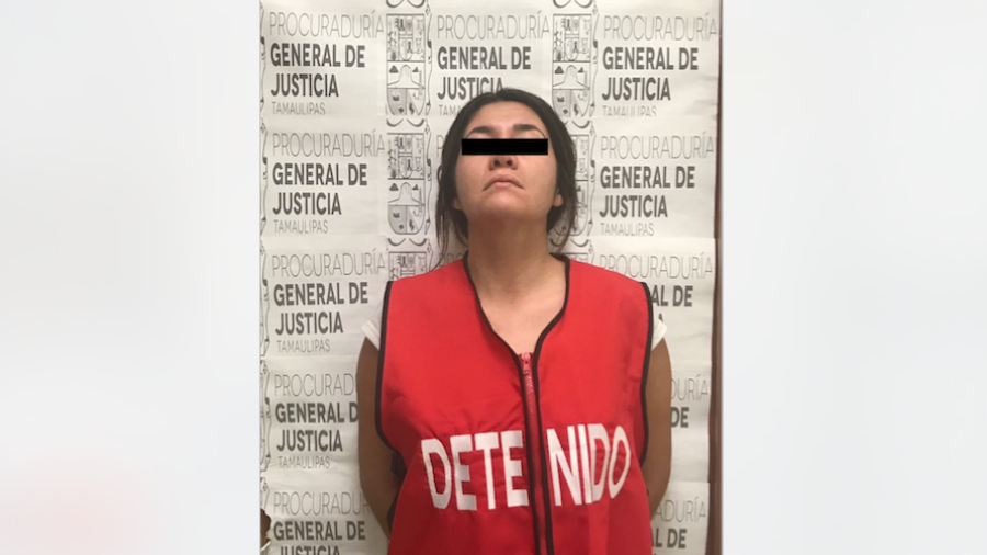 Vinculan a proceso a mujer por impactar veh&iacute;culo y causar muerte de 3 personas