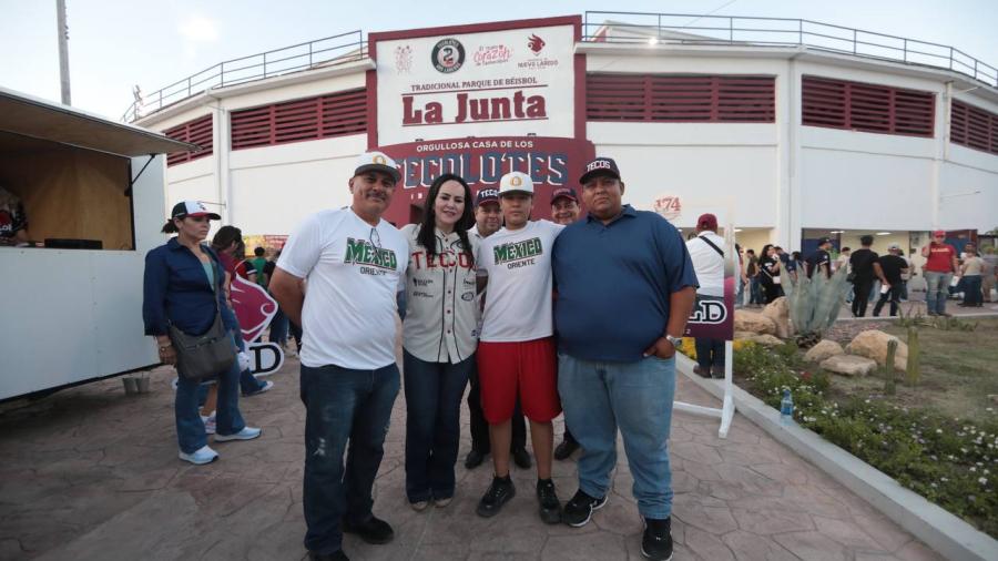 Gobierno Municipal apoya a campeones beisbolistas para participar en torneo de Curazao 