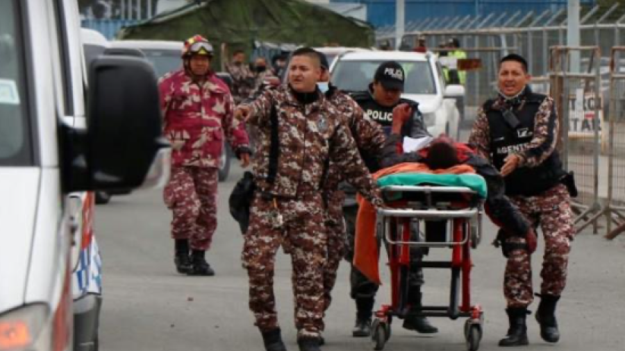 Motín en cárcel de Ecuador deja 15 muertos y 44 heridos