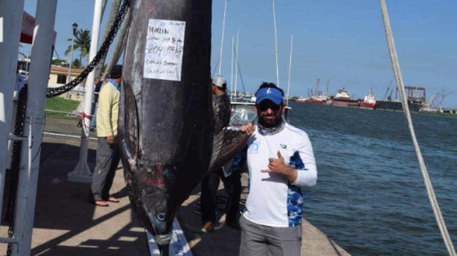 Carlos Bortini ganador del torneo de pesca de Tampico