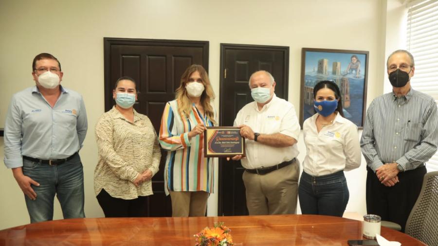 Reconocen Rotarios a Alcaldesa de Reynosa