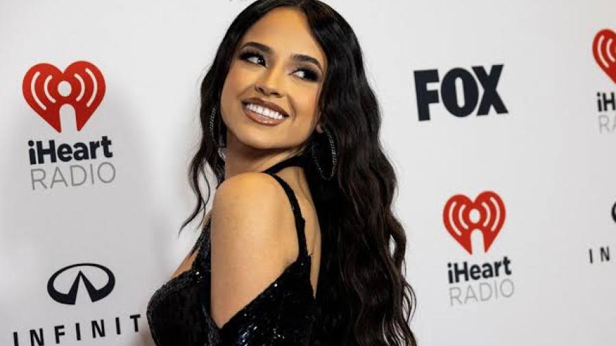 Becky G podría protagonizar "La Reina del Flow" USA