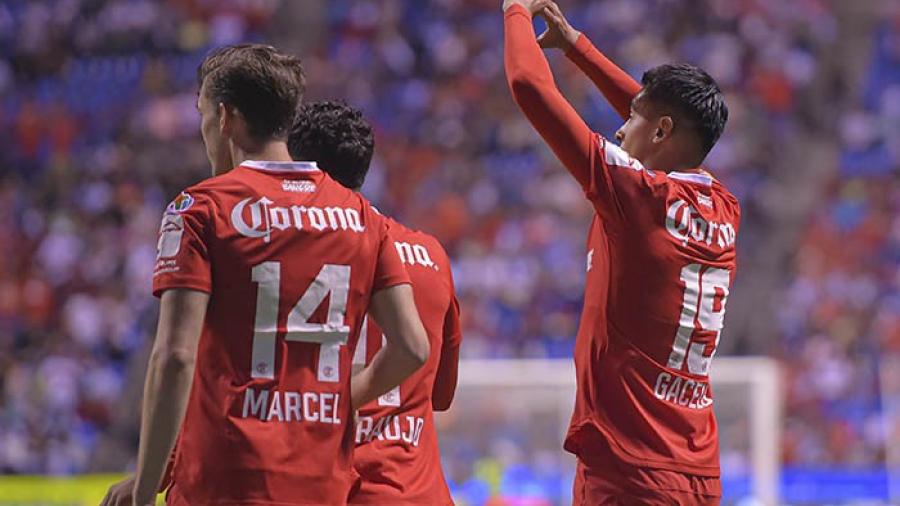 Toluca derrota 2-1 al Puebla en un partido cardiaco